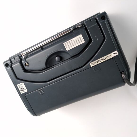 Emerson Weather Band Radio RP 6250, Plug-In & Battery Operated Portable TV Sound - Picture 9 of 11